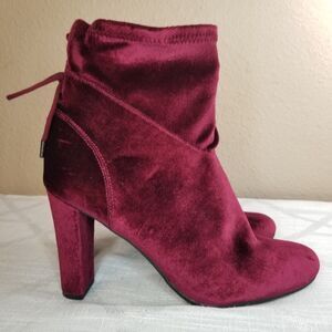 Francesca's Wine Burgundy Velvet Sock Ankle Boots Bootie Retro Size 10
